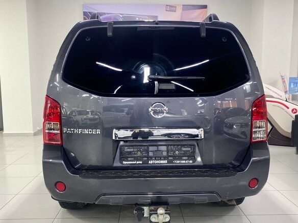 2010 Nissan Pathfinder III Рестайлинг, серый, 2100000 рублей - вид 4