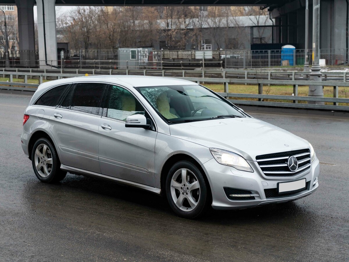 2009 Mercedes r350