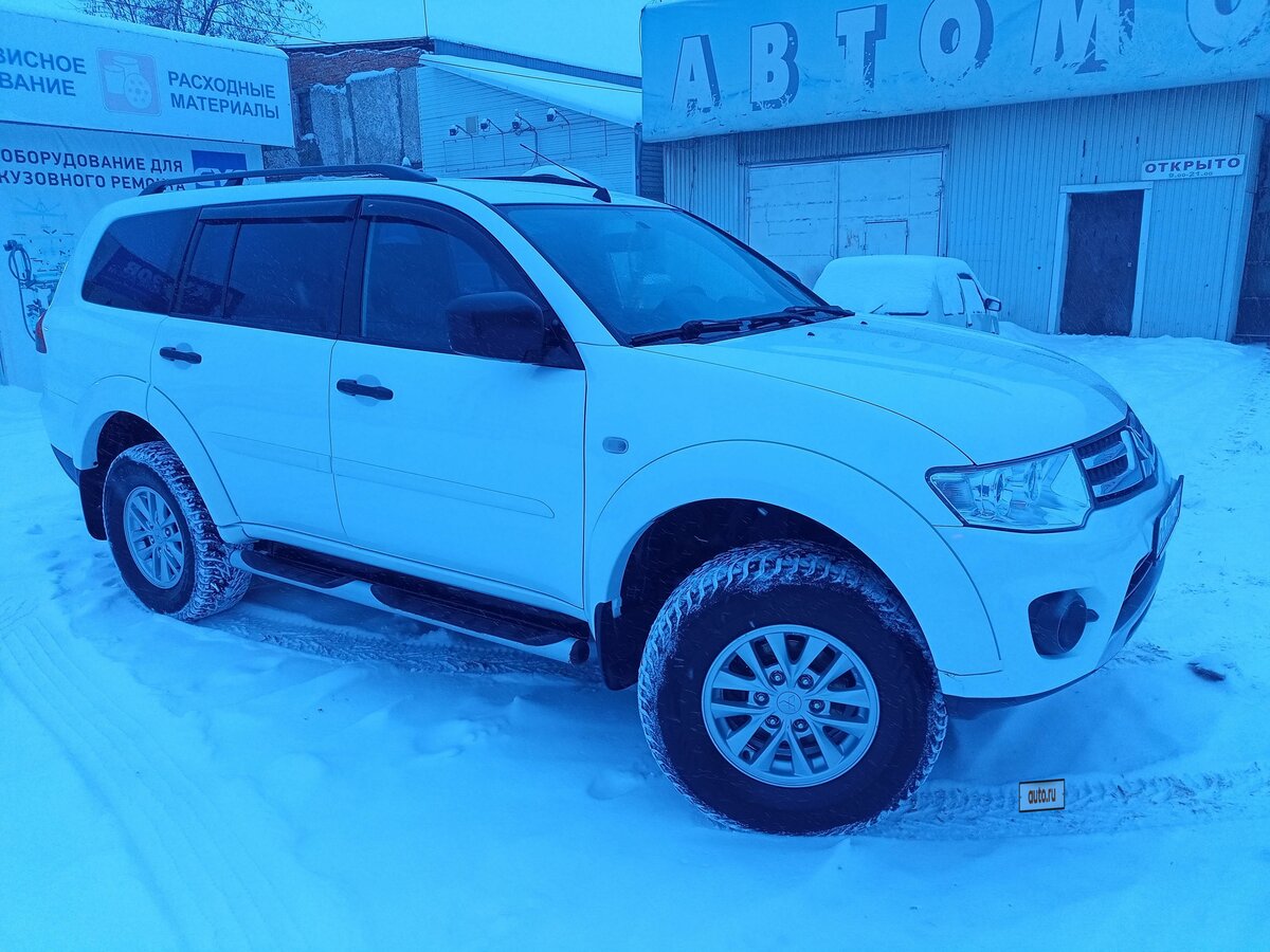 Купить б/у Mitsubishi Pajero Sport II Рестайлинг 2.5d MT (178 л.с.) 4WD ...
