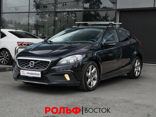 Volvo V40 II