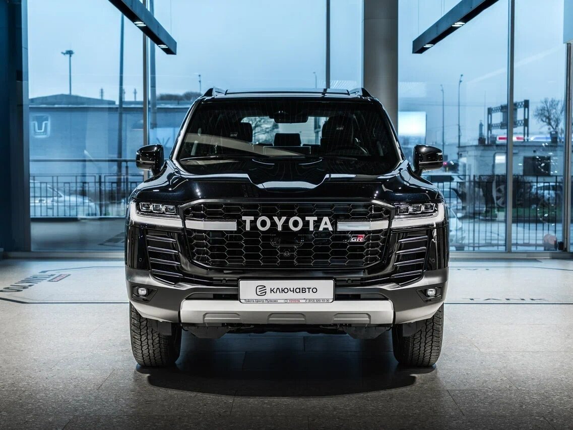 Toyota Land Cruiser 300 Series