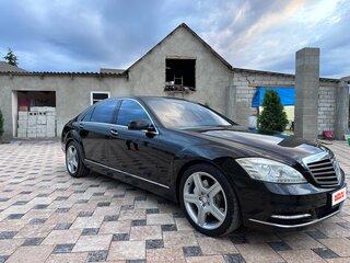 2008 Mercedes-Benz S-Класс 500 Long V (W221), чёрный, 1300000 рублей, вид 1