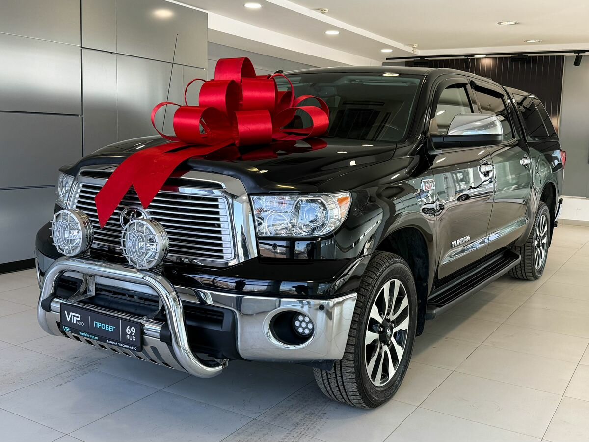 Toyota Tundra II