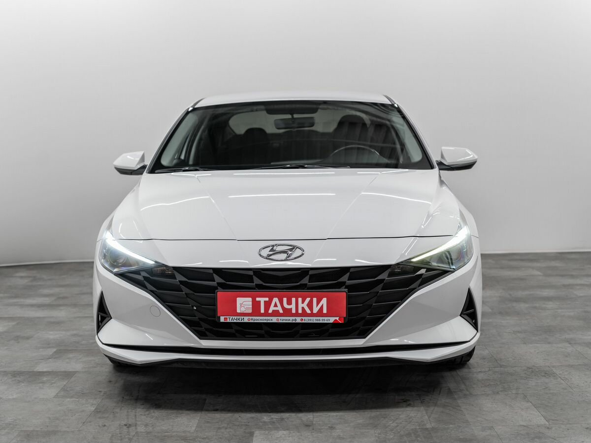 Hyundai Elantra VII (CN7)