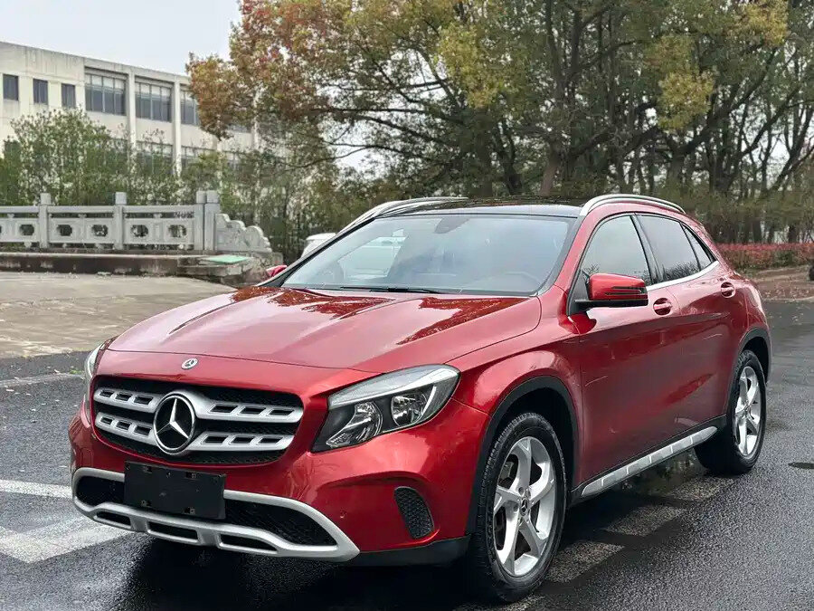 Mercedes-Benz GLA 200 I (X156) Рестайлинг