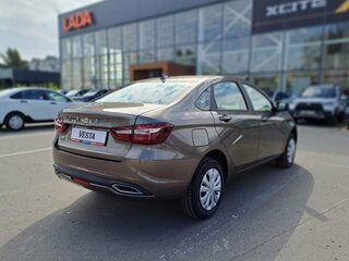 2026 Lada (ВАЗ) Vesta I Рестайлинг (NG), коричневый, 1735900 рублей, вид 5