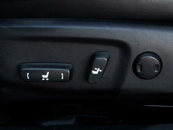 2012 Toyota Camry VII (XV50), чёрный, 1570000 рублей - вид 20