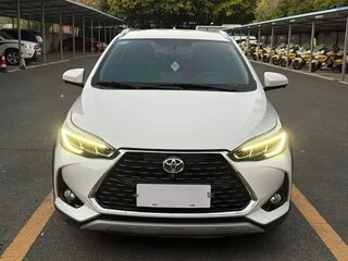 2022 Toyota Yaris L XP150 Рестайлинг, белый, 1250001 рублей, вид 2