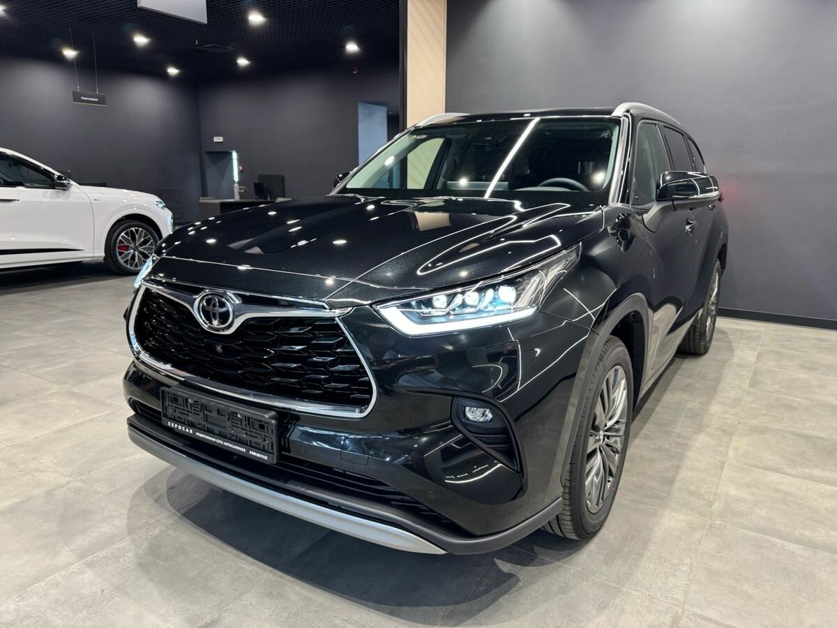 Toyota Highlander IV (XU70)