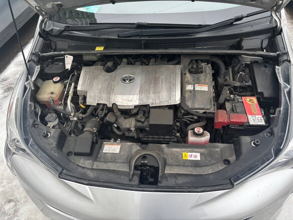 2016 Toyota Prius IV (XW50), серый, 1850000 рублей - вид 8