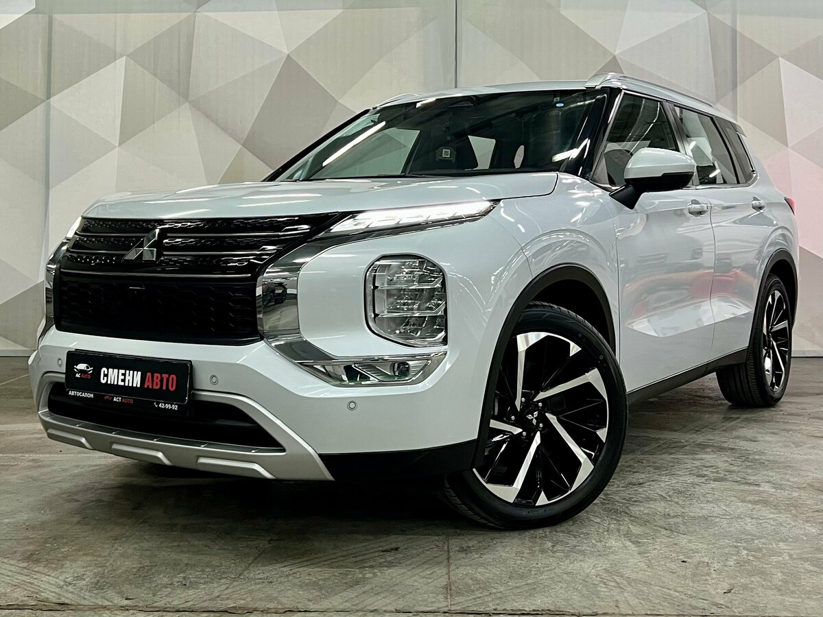 Mitsubishi Outlander IV