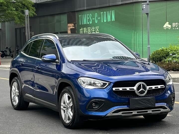 Mercedes-Benz GLA 180 II (H247)