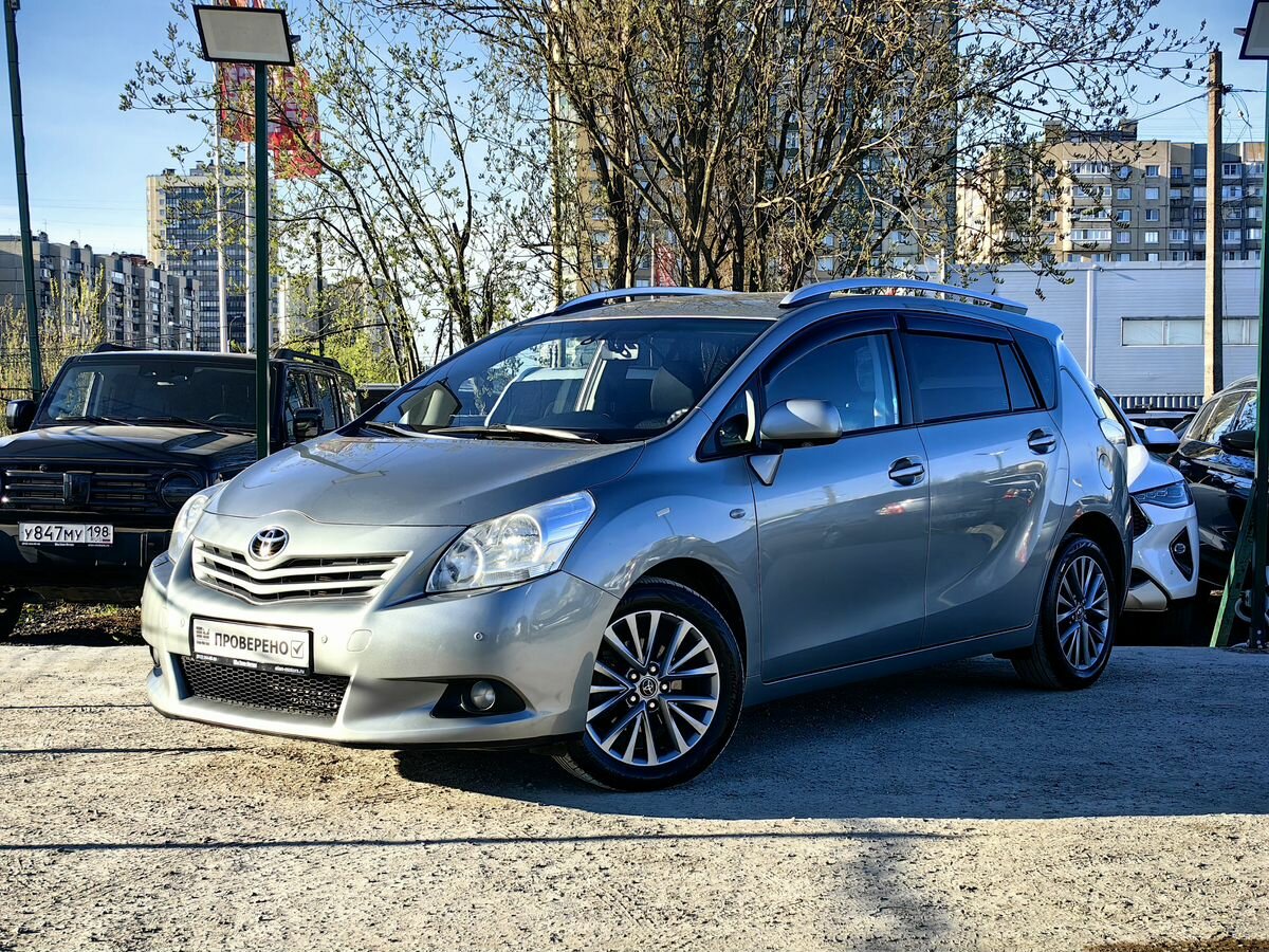 Toyota Verso I Рестайлинг