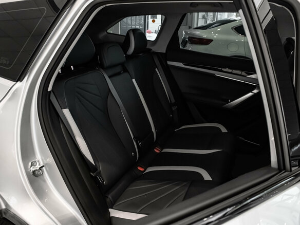 2026 Geely Atlas II, серебристый, 3449644 рублей - вид 17