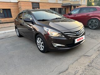 2014 Hyundai Solaris I Рестайлинг, коричневый, 855000 рублей, вид 4