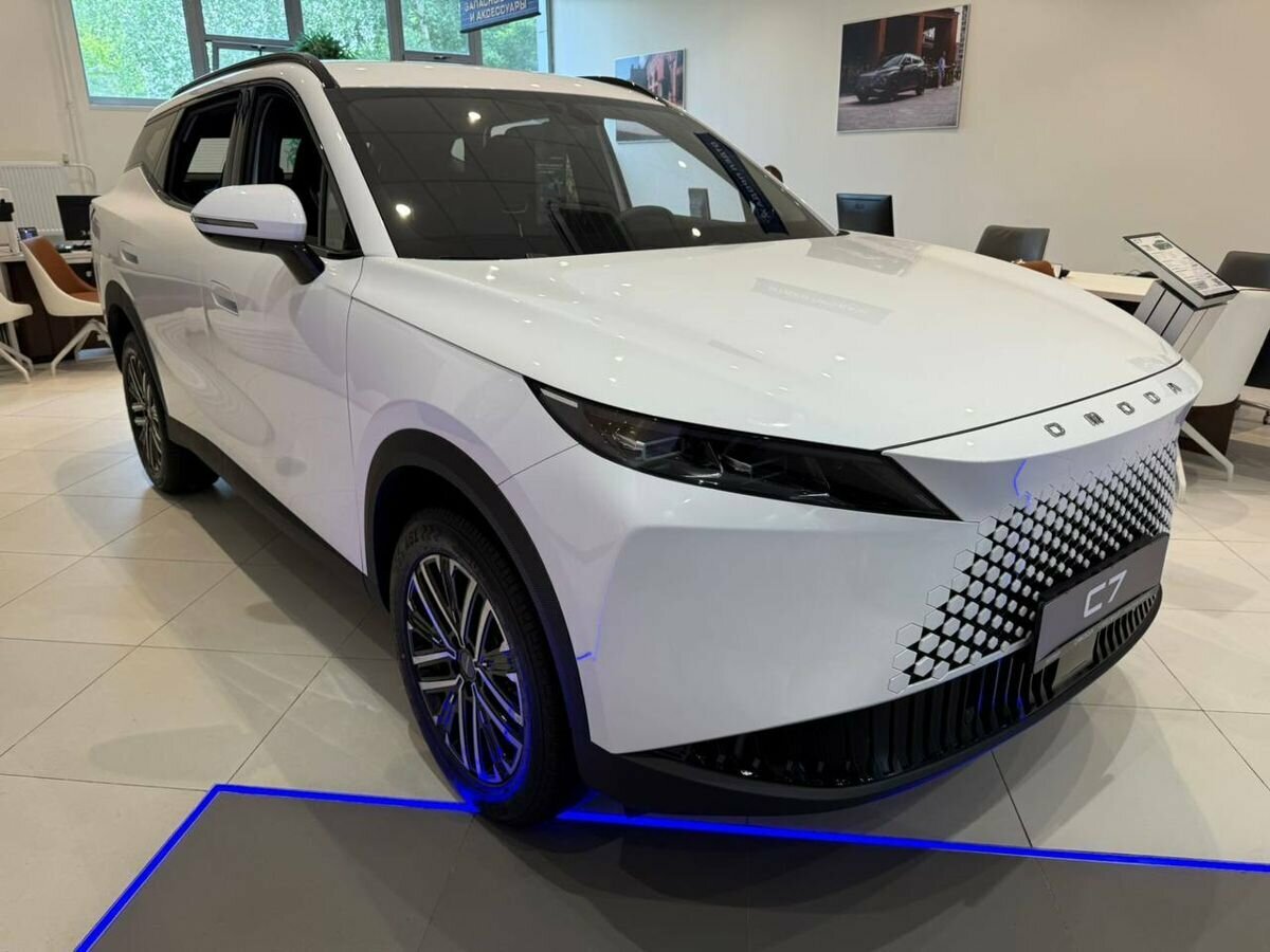 Omoda C7