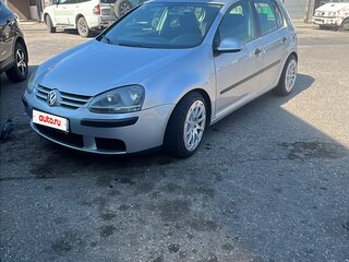 2004 Volkswagen Golf V, серебристый, 640000 рублей, вид 1