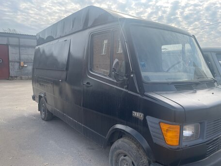 Mercedes van 1990 hotsell