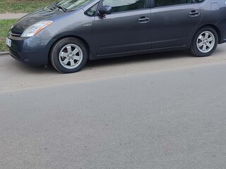 2006 Toyota Prius II Рестайлинг (XW20), серый, 800000 рублей, вид 1