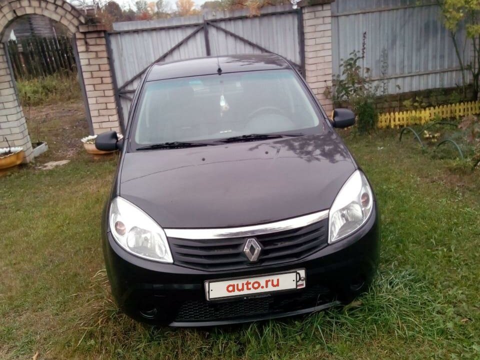 Купить б/у Renault Sandero I 1.6 MT (84 л.с.) бензин механика в ...