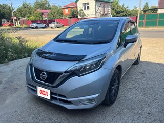2017 Nissan Note II Рестайлинг, серебристый, 800000 рублей, вид 1