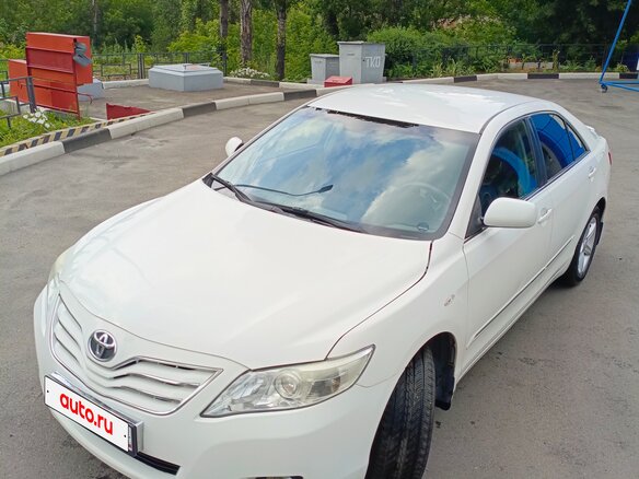 2011 Toyota Camry VI (XV40) Рестайлинг, белый, 1100000 рублей - вид 3