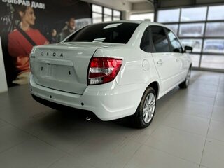 2026 Lada (ВАЗ) Granta I Рестайлинг, белый, 1218000 рублей, вид 3