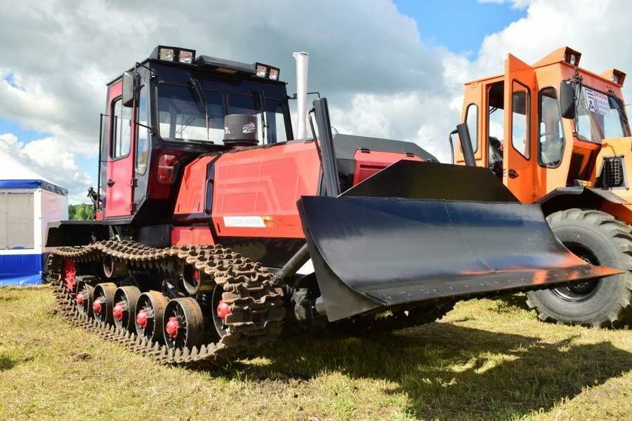 Трактор четверка купить купить собачку трактор