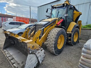 2015 Caterpillar 444, 11000000 рублей, вид 1