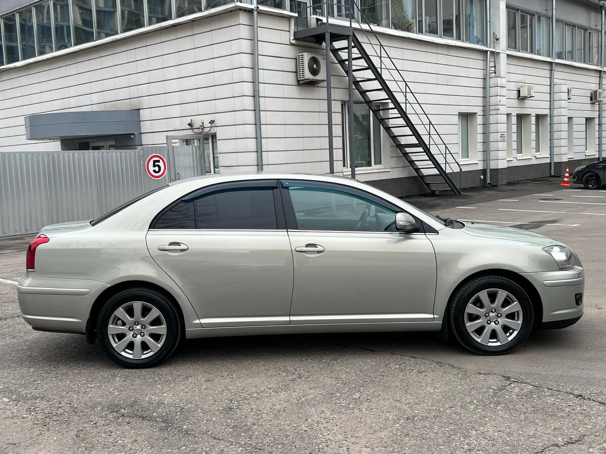 Купить б/у Toyota Avensis II Рестайлинг 1.8 AT (129 л.с.) бензин ...