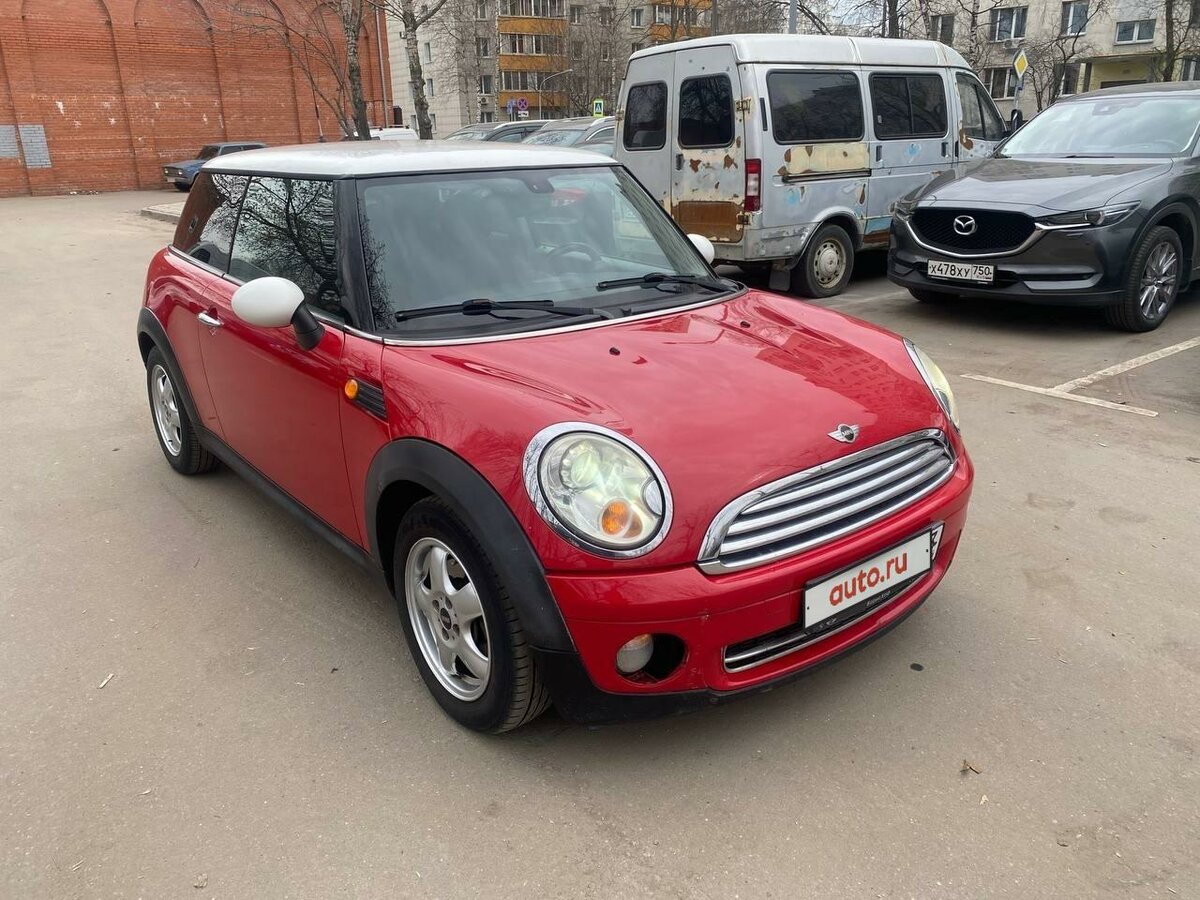 Купить б/у Mini Hatch II (R56) Cooper 1.6 MT (120 л.с.) бензин механика ...