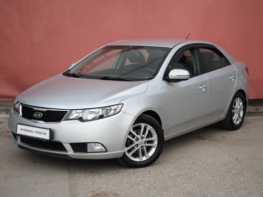 Kia Cerato 2012 белая