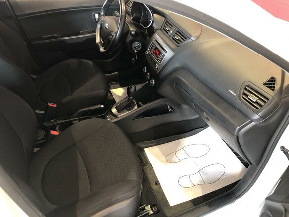 2016 Kia Rio III Рестайлинг, белый - вид 7