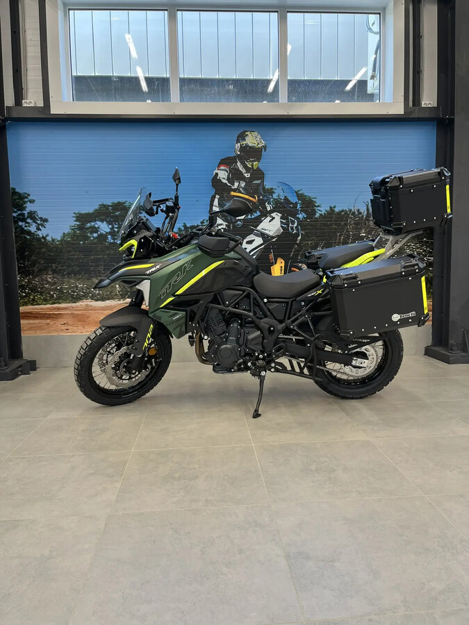 Benelli TRK 702 X