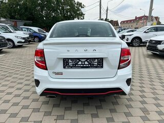 2026 Lada (ВАЗ) Granta Sport I Рестайлинг, белый, 1637000 рублей, вид 5