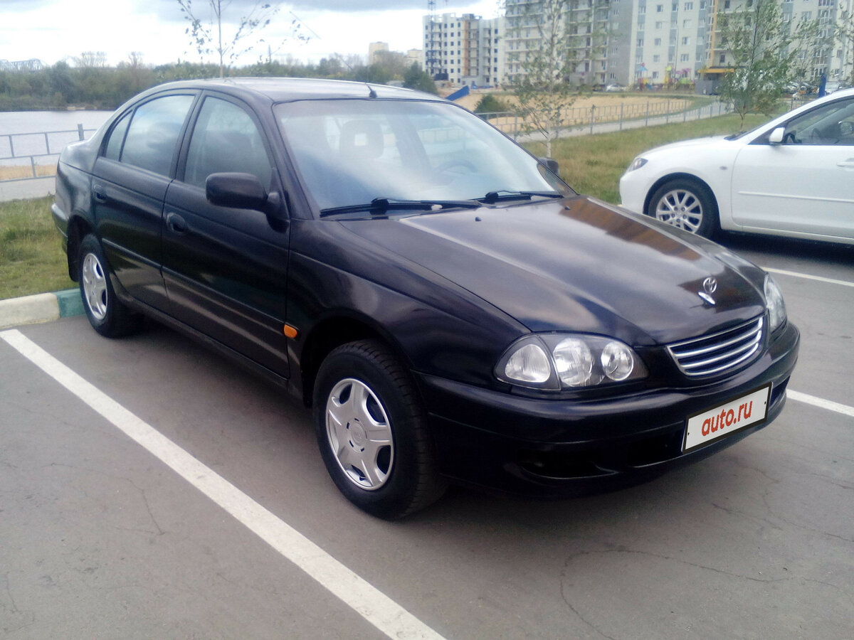 Тойота авенсис 2000 года минусы