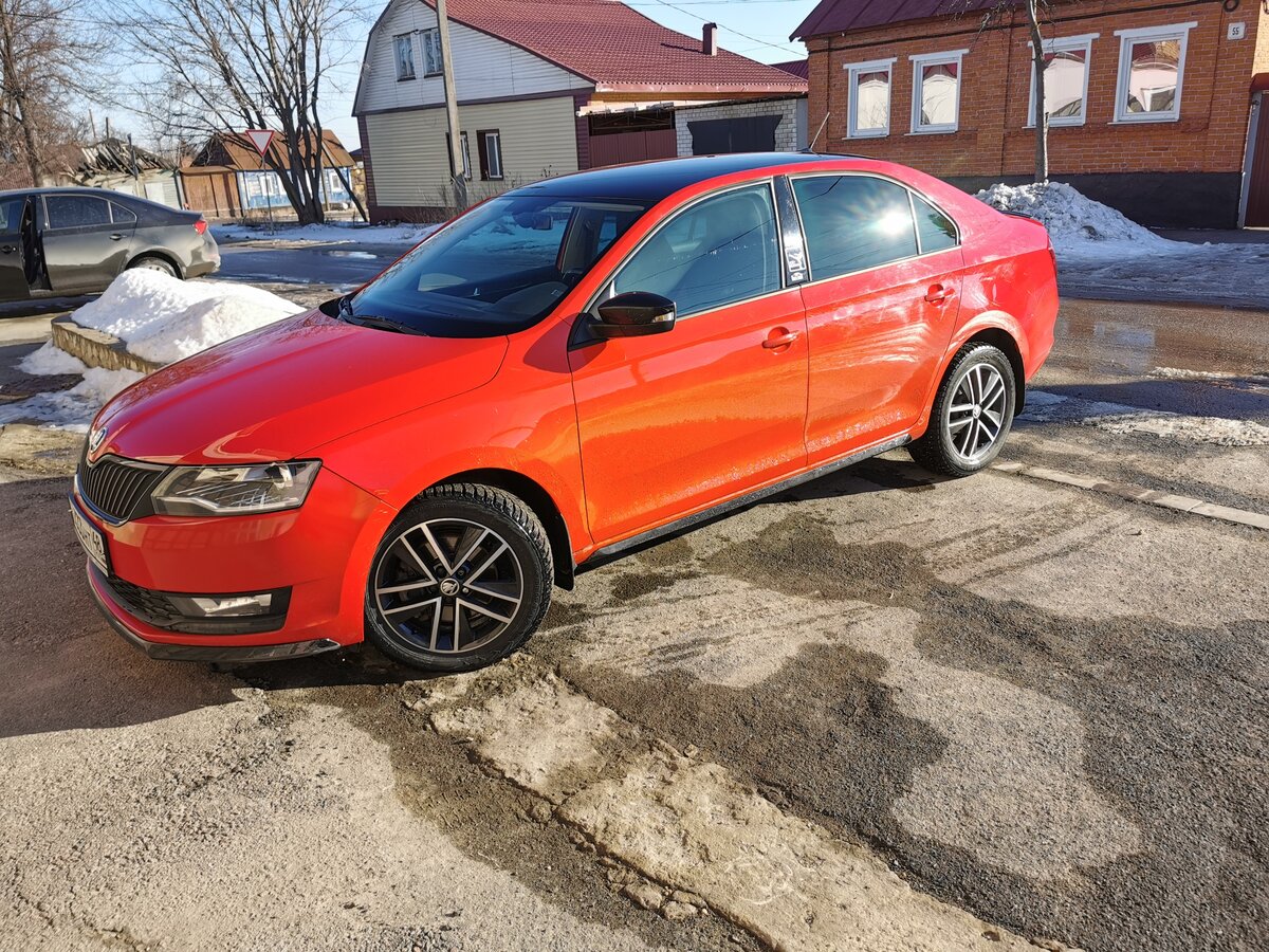 Купить б/у Skoda Rapid I Рестайлинг 1.4 AMT (125 л.с.) бензин робот в ...