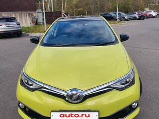 2015 Toyota Auris II Рестайлинг, золотистый, 1250000 рублей, вид 1