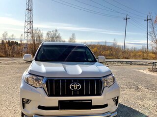 2018 Toyota Land Cruiser Prado 150 Series Рестайлинг 2, белый, 4225000 рублей, вид 1
