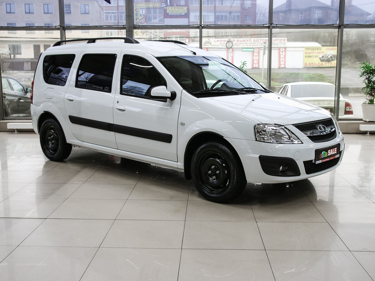 Купить б/у Lada (ВАЗ) Largus I 1.6 MT (106 л.с.) бензин механика в Липецке: белы