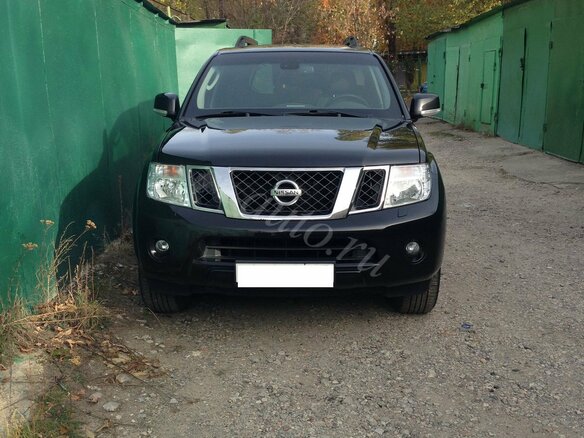 2011 Nissan Pathfinder III Рестайлинг, чёрный - вид 1