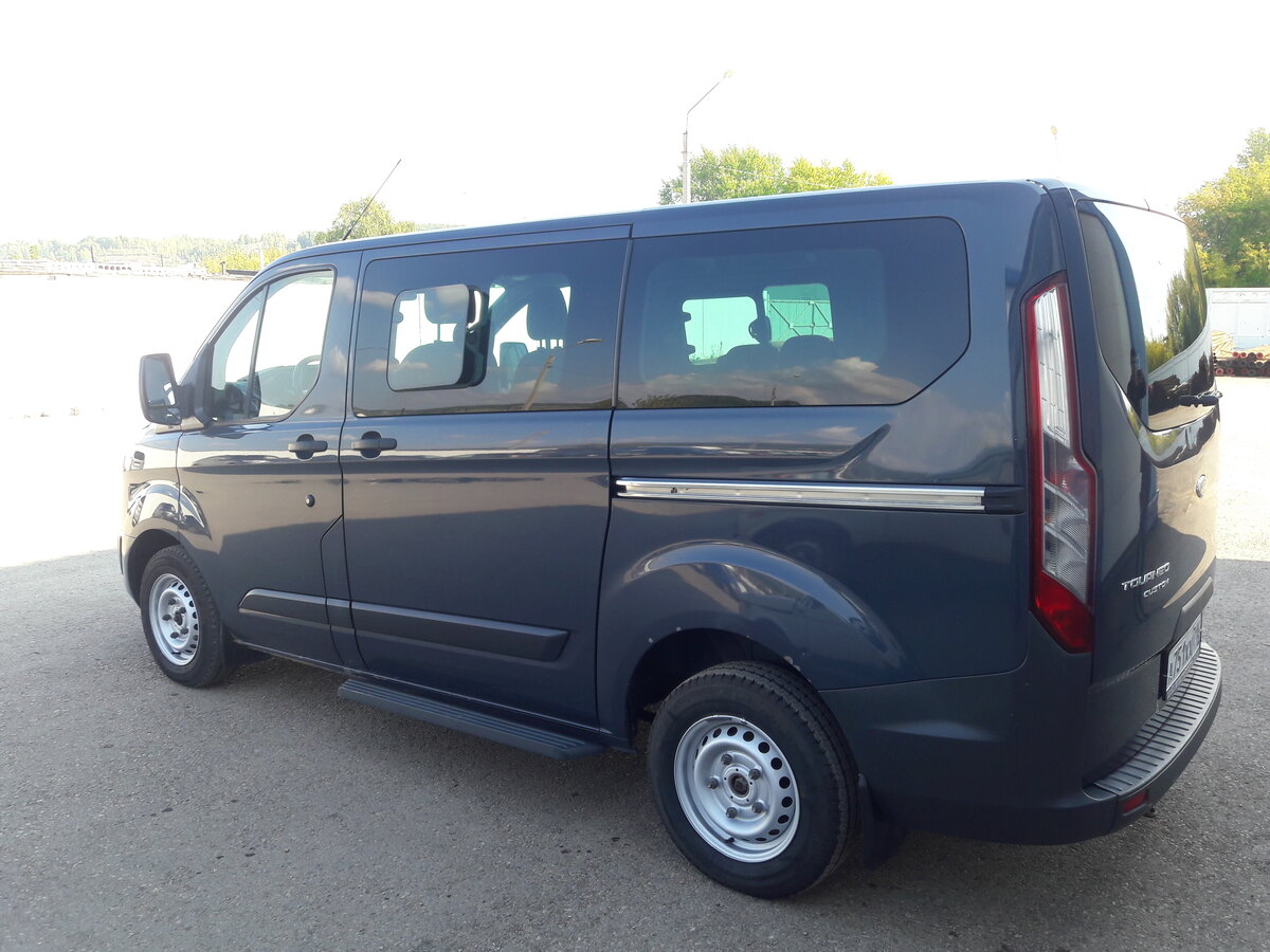Ford Tourneo Custom 2013