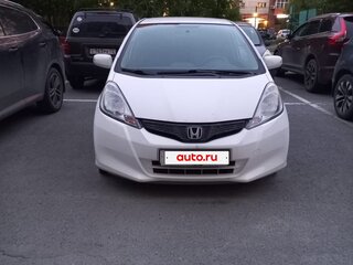 2012 Honda Jazz II Рестайлинг, белый, 970000 рублей, вид 1