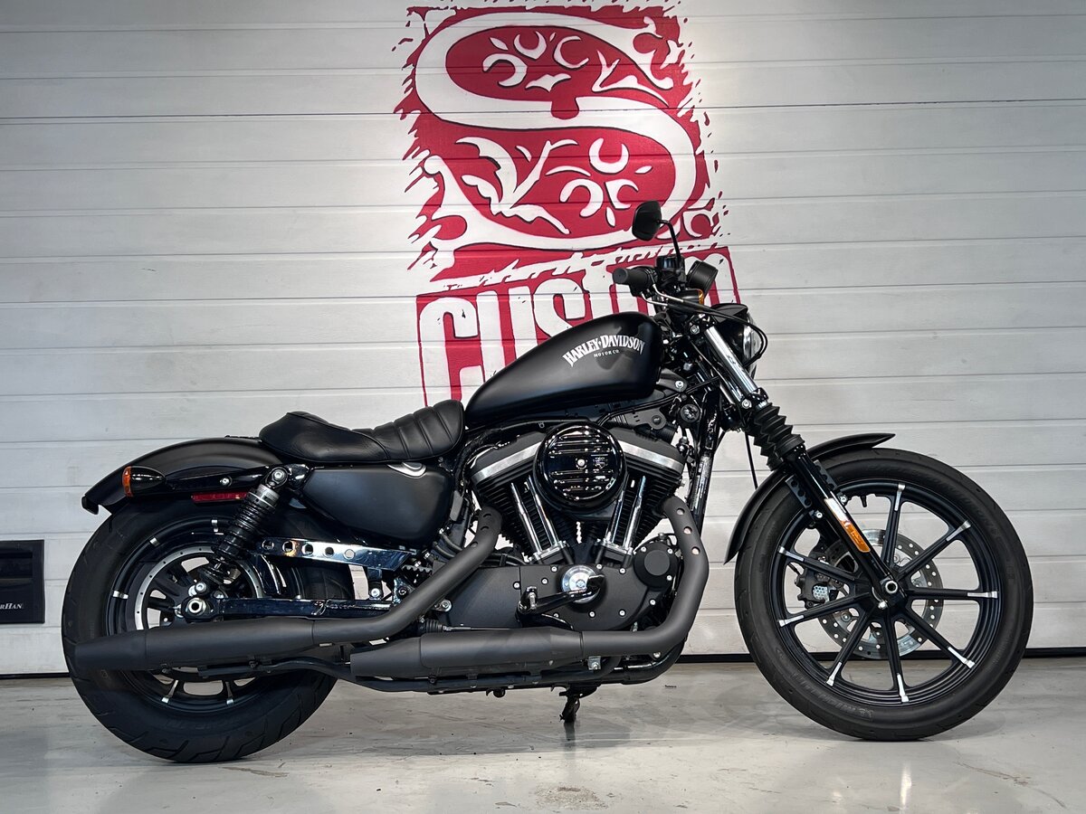 Harley-Davidson Sportster 883