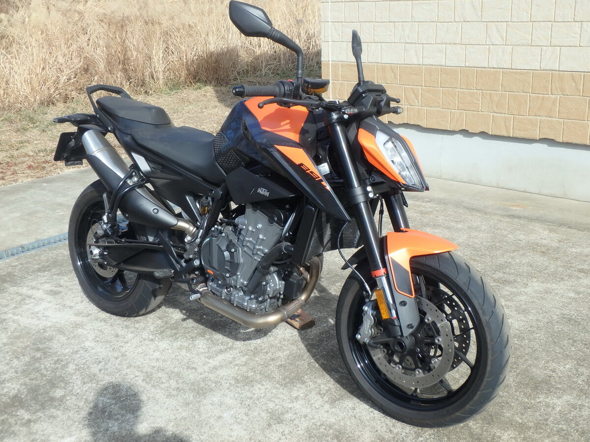 KTM 890 Duke