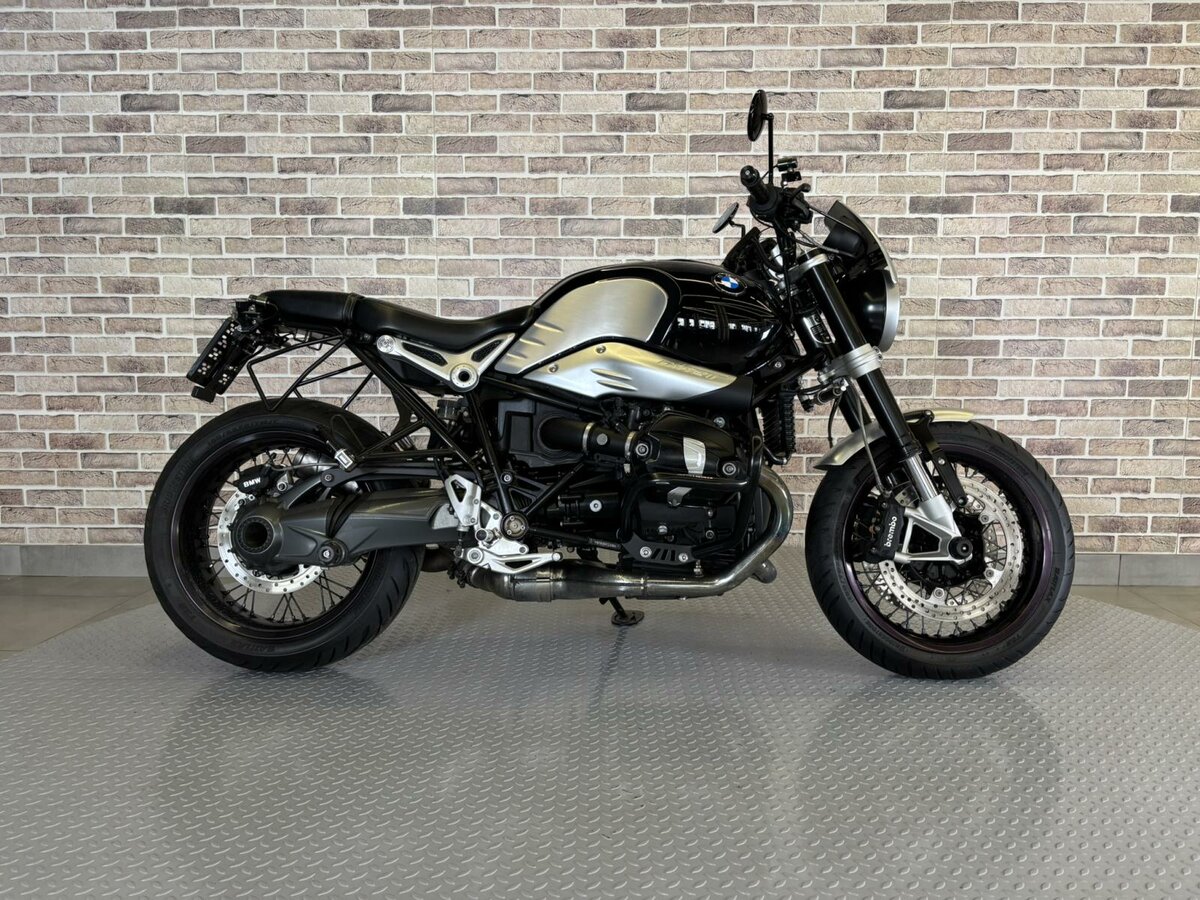 BMW R Nine T