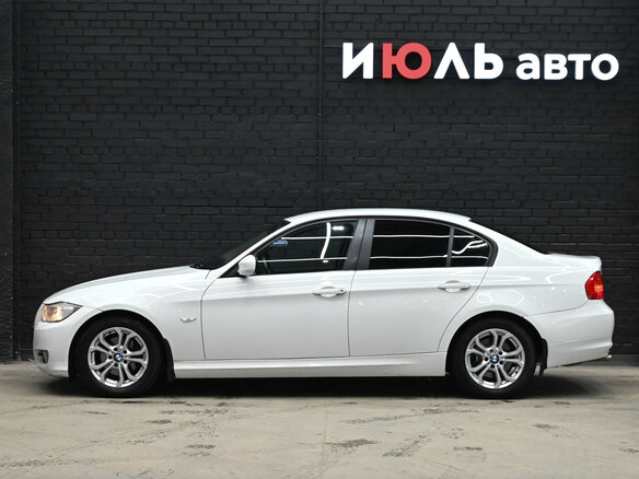 2011 BMW 3 серии 318i V (E90/E91/E92/E93) Рестайлинг, белый, 1495000 рублей - вид 8