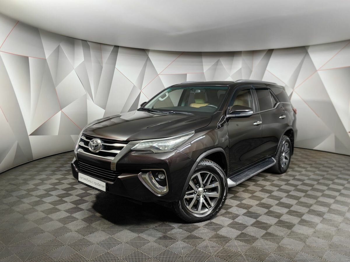 Toyota Fortuner II