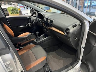 2026 Lada (ВАЗ) Iskra SW Cross, серебристый, 1660230 рублей, вид 3