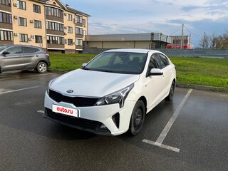 2021 Kia Rio IV Рестайлинг, белый, 980000 рублей, вид 1